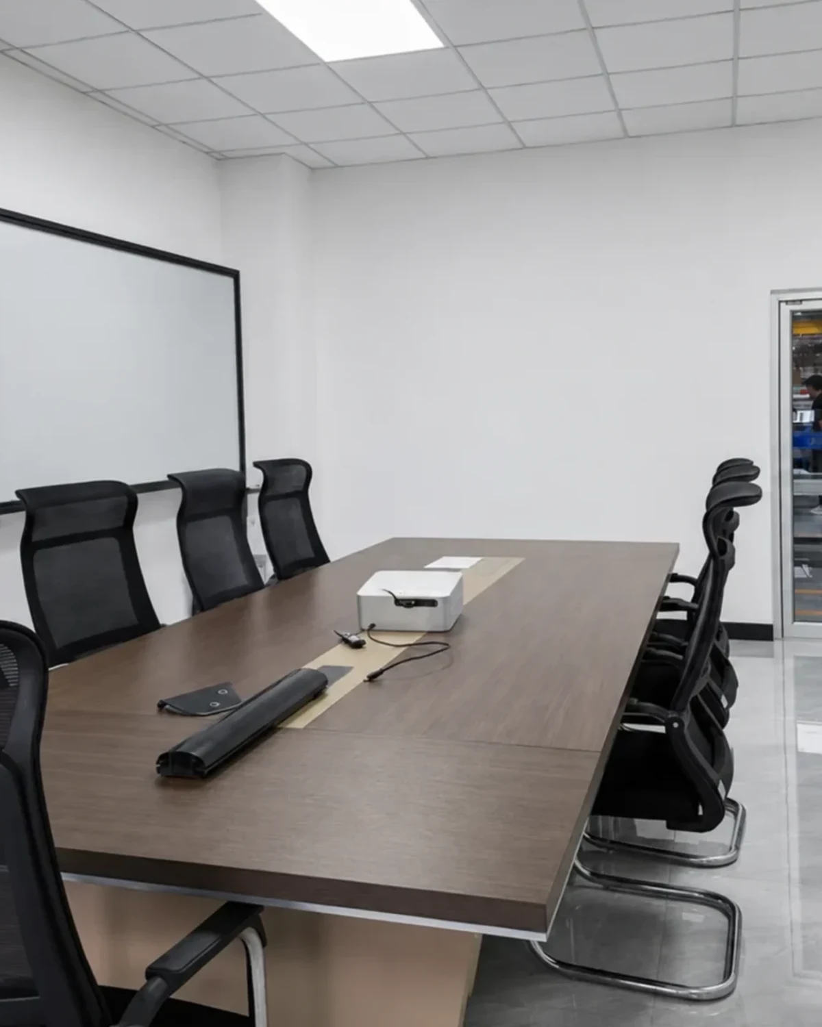Meeting room, glazed onto the shop floor